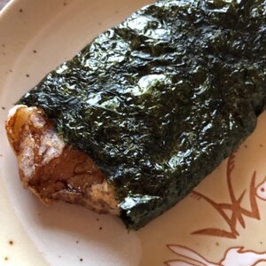 激ウマ!!油でこんがり醤油がじゅわーっと染みたお餅